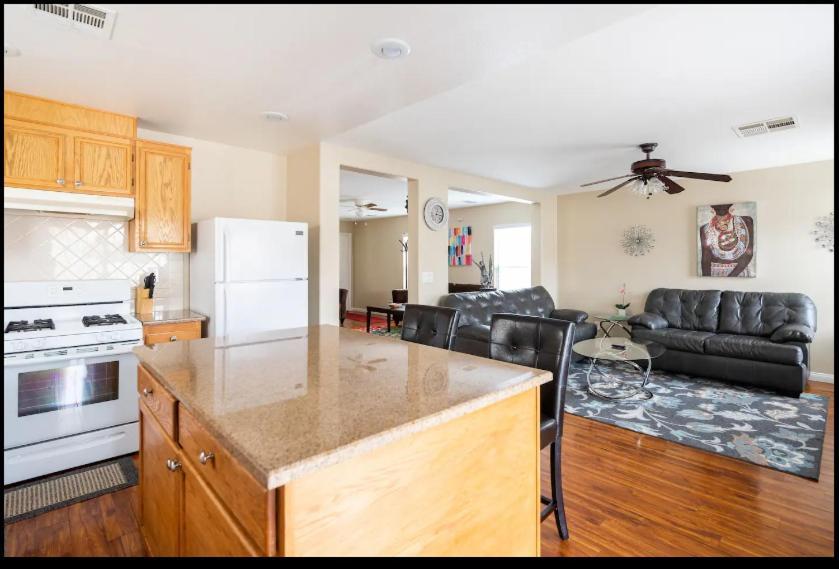 4 Bedroom North Las Vegas With Pool 외부 사진